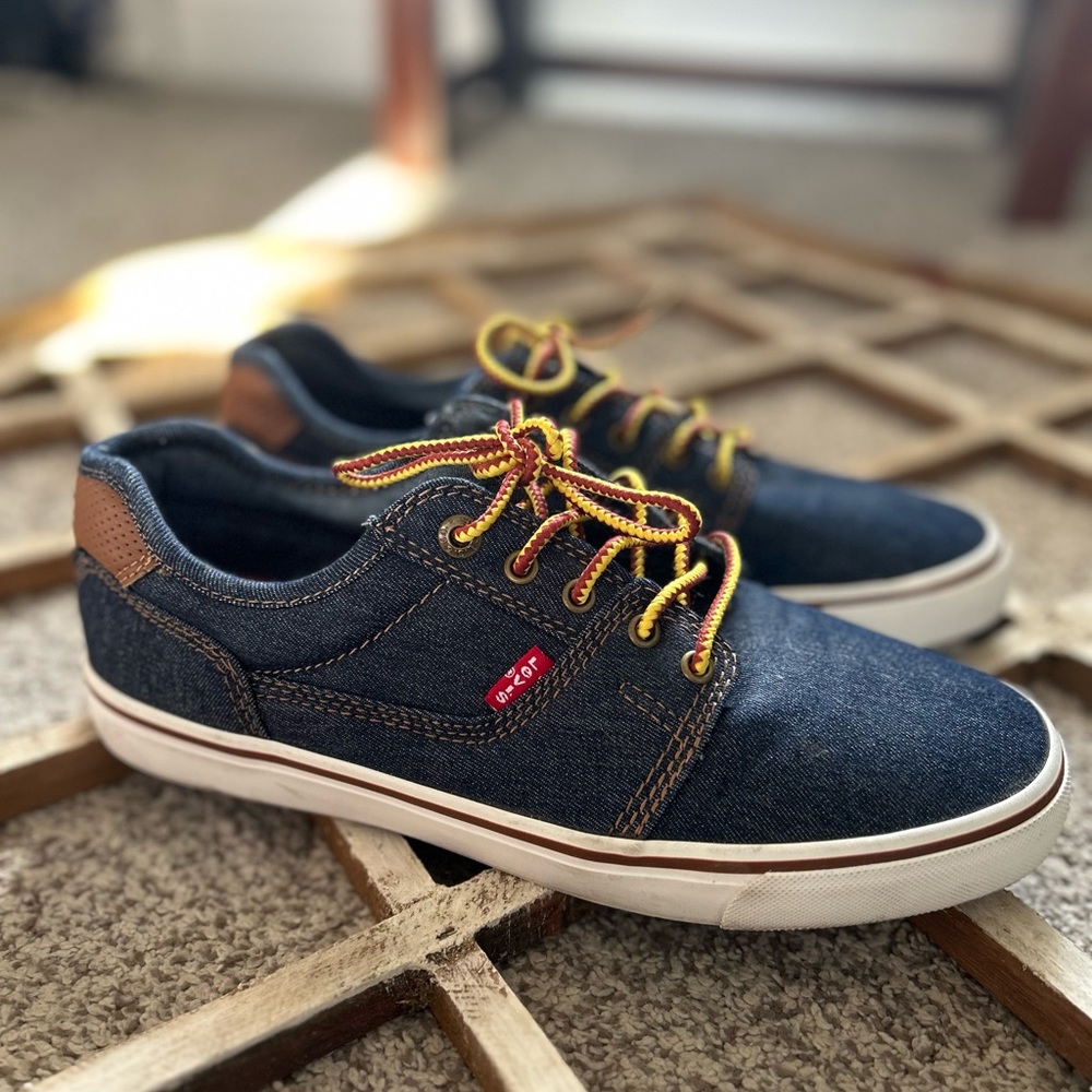 Levi’s Comfort Canvas Boat Shoe Sneakers